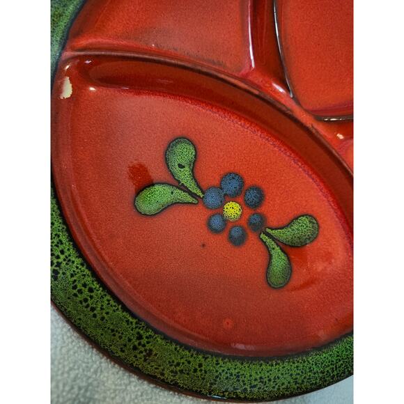 Majolica Ceramic Divided Clay Pottery Plate Red Green Floral MCM Bold - Picture 2 of 9
